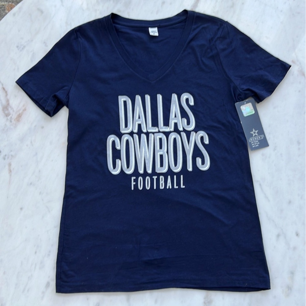 Brand New with Tag. Women’s NFL Cowboys V-Neck Tshirt. Size S.